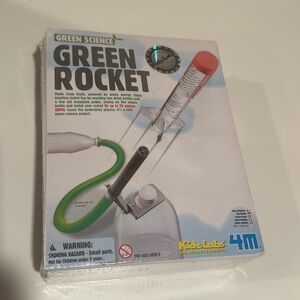 Green science green‎ rocket NEW